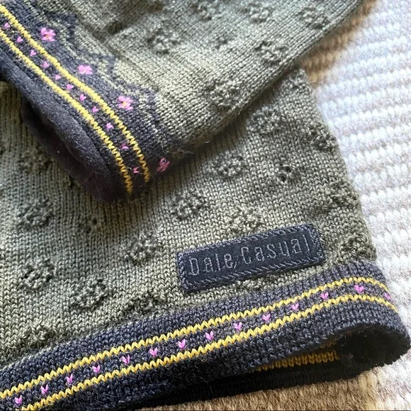 DALE OF NORWAY Olive and Violet Embroidered Cardigan,size Large - Picture 2 of 8